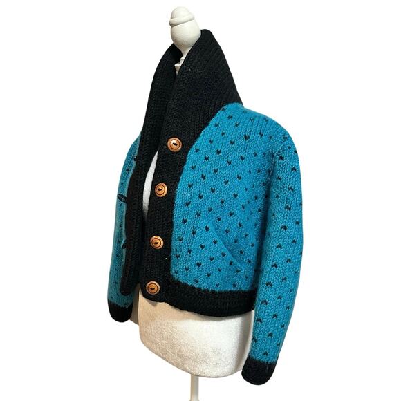 Angela Campos de Morris Jackets & Blazers - Vintage hand knit wool cropped cardigan